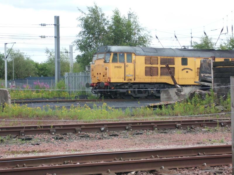 peek a boo: 31602 hiding in mossend down yard with coack 977869 and dbso 9701 Photo of peek a boo