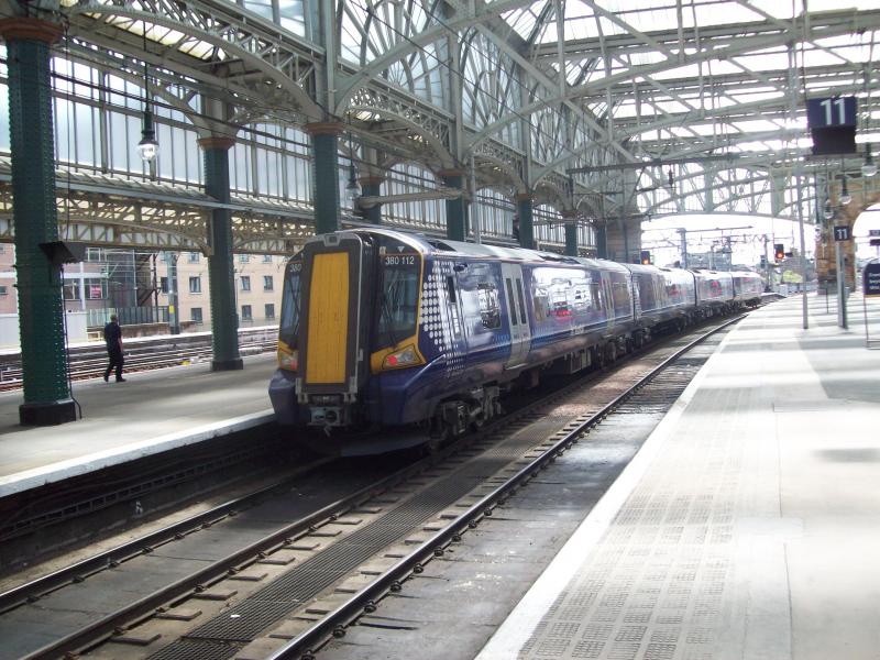 380112: glasgow central 25th july Photo of 380112