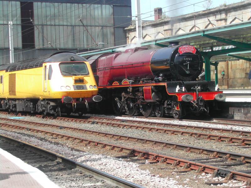 6201 at Carlisle: 6201 Princess Elizabeth has a yellow HST for company at Carlisle on 30 July 2011. Photo of 6201 at Carlisle