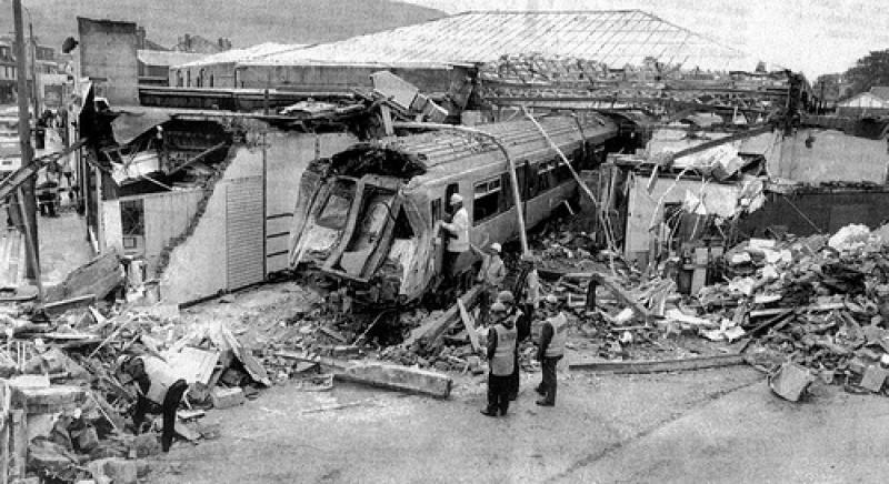318254 After Crashing Through Largs Station, July 1995: Photo of 318254 After Crashing Through Largs Station, July 1995