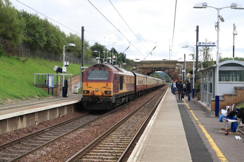 67026 on 1Z40: 67026 on the rear of 1Z40 13.37 Edinburgh to Kings Cross passing through Musselburgh ( 90036 leading ) on 12/08/2011 Photo of 67026 on 1Z40