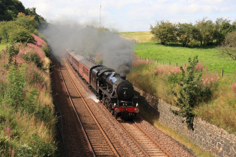 45231 near Philpstoun: 45231 between Philpstoun & Winchburgh Jct on 1Z29 09.52 Linlithgow Forth Circle on 21/08/2011 with plenty of smoke , no sound effects Photo of 45231 near Philpstoun