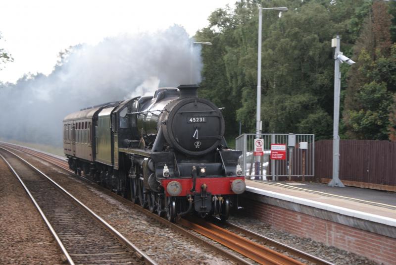 45231 at Lenzie : 45231 at Lenzie on Ft William - Bo`ness Sat 20 August 2011 Photo of 45231 at Lenzie