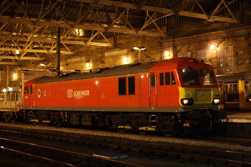 92042 : 92042 working 6M76 through Carlisle Photo of 92042