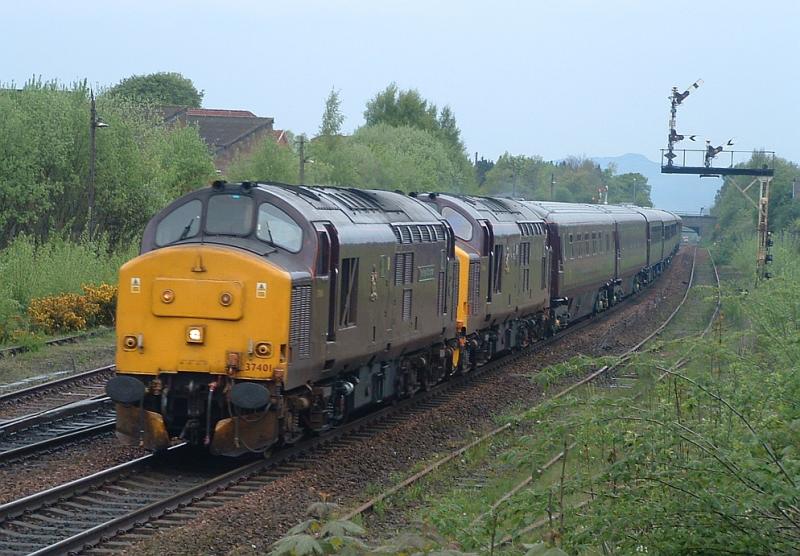 37401 37416 Royal Scotsman Larbert: Photo of 37401 37416 Royal Scotsman Larbert