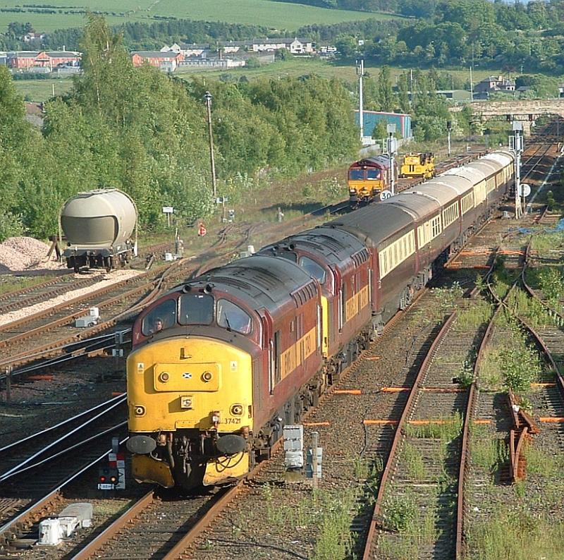 37421 37427 Northern Belle Perth: Photo of 37421 37427 Northern Belle Perth