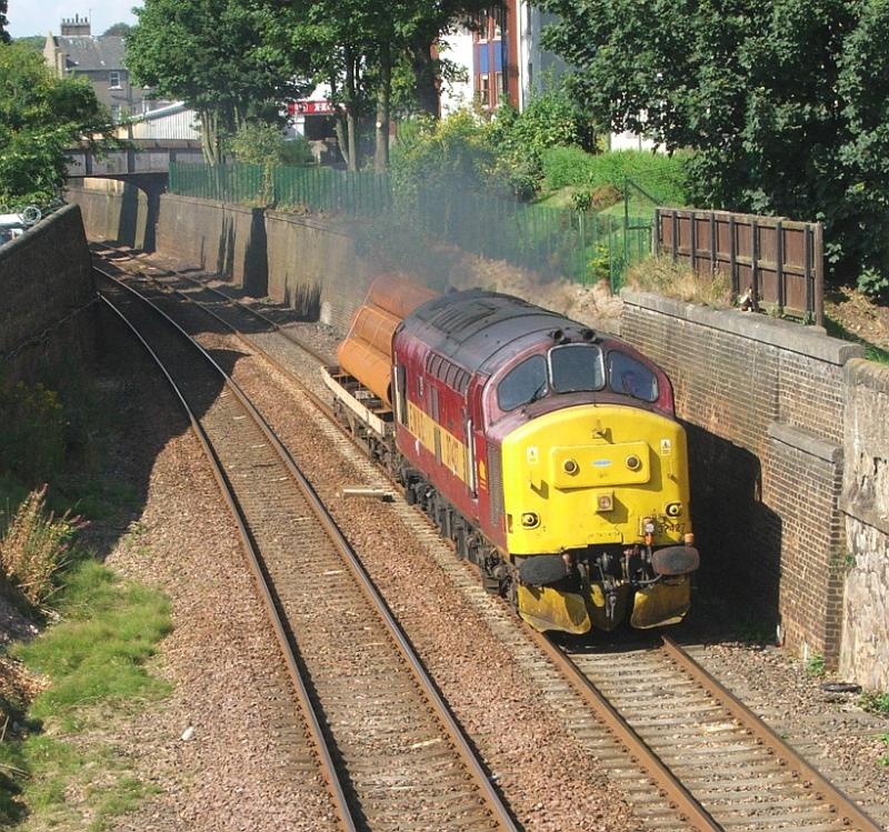 37427 6A30 Broughty Ferry: Photo of 37427 6A30 Broughty Ferry