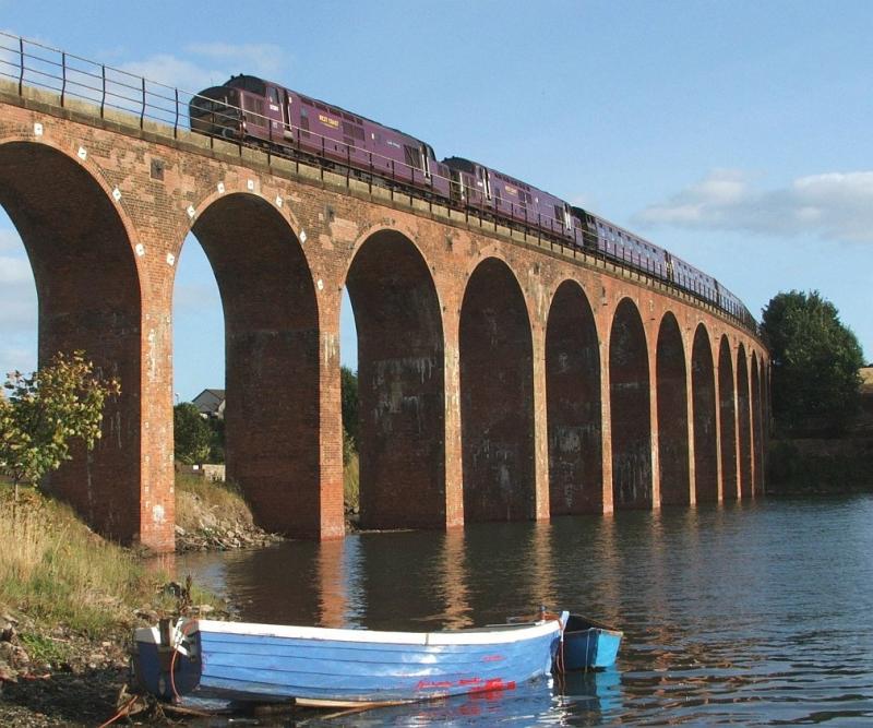 37261 37197 Royal Scotsman Montrose: Photo of 37261 37197 Royal Scotsman Montrose