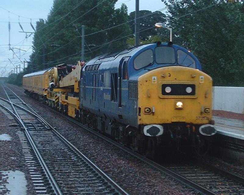37372 'Breakdown Crane' Prestonpans: Photo of 37372 'Breakdown Crane' Prestonpans