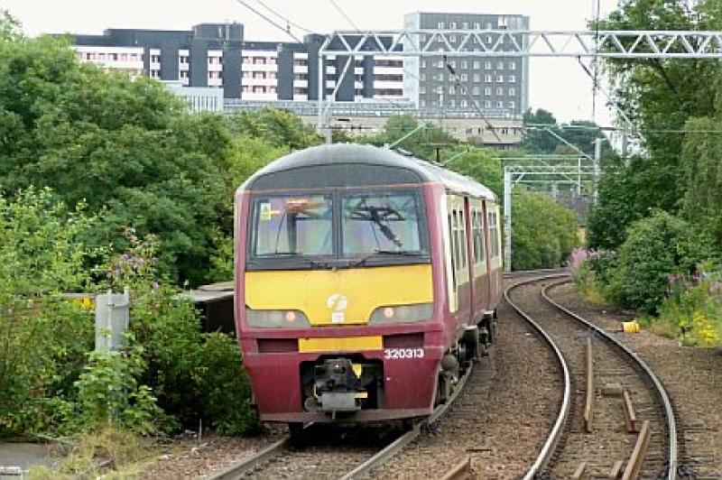 320313 @ Partick 2 Aug 2011: 320313 @ Partick 2 Aug 2011 Photo of 320313 @ Partick 2 Aug 2011