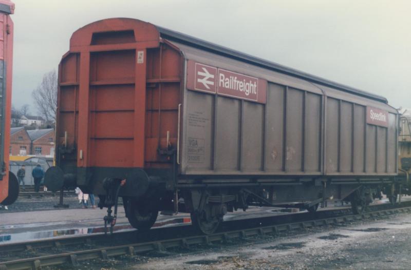 VGA Van : VGA van on display at Perth Yard during the Perth RailFair. (23.04.85) Photo of VGA Van