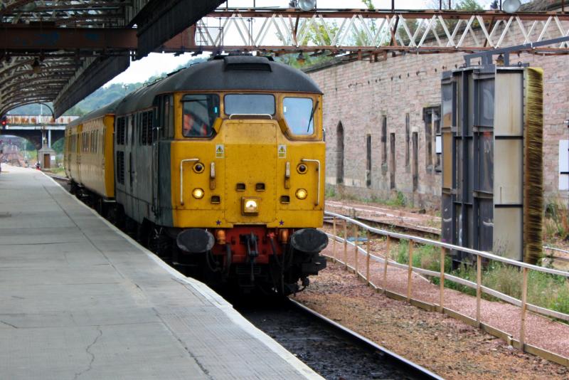 31106 1Q12 mossend-inverness at perth: Photo of 31106 1Q12 mossend-inverness at perth